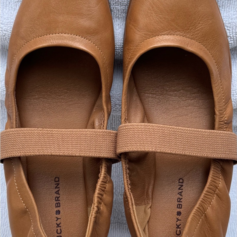 Lucky Brand Light Brown Leather Flats
